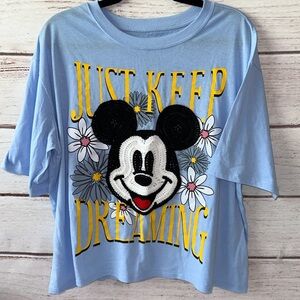 Disney “Just Keep Dreaming” Mickey Mouse Crochet Patch Tee – XXL Vacation Summer